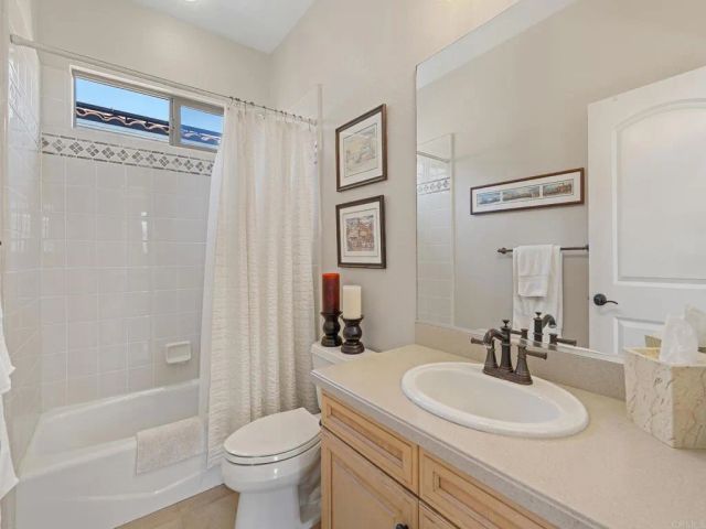 15549 New Park Ter, San Diego, CA 92127