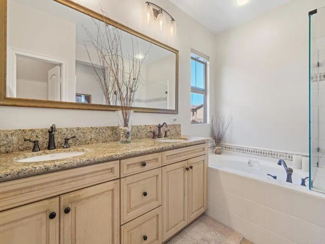 15549 New Park Ter, San Diego, CA 92127