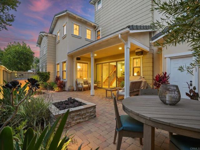 15549 New Park Ter, San Diego, CA 92127