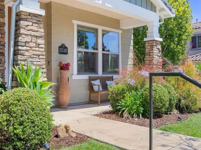 15549 New Park Ter, San Diego, CA 92127