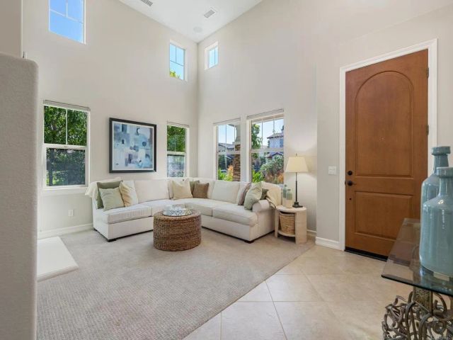 15549 New Park Ter, San Diego, CA 92127