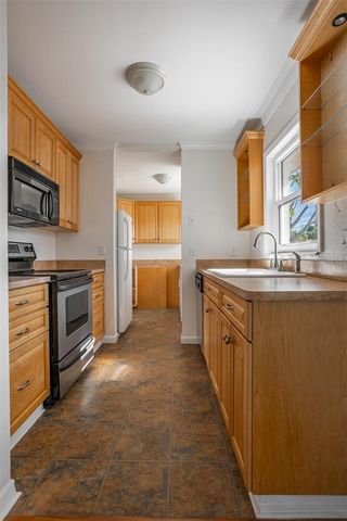 9317 CRESTVIEW STREET, Seminole, FL 33772