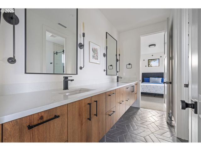 11507 Nw 41ST Ct, Vancouver, WA 98685