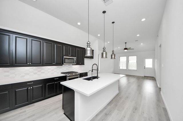 21123 Secret Garden Lane, Tomball, TX 77377