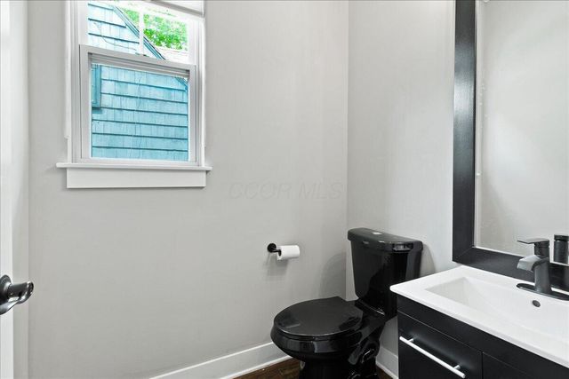176 E Weber Road, Columbus, OH 43202