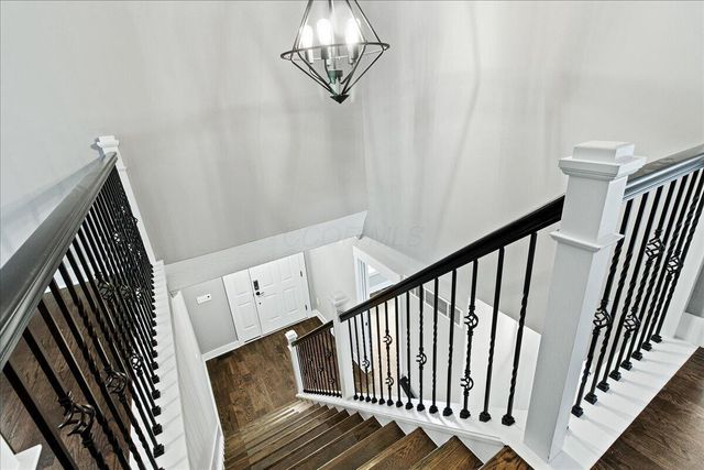 176 E Weber Road, Columbus, OH 43202