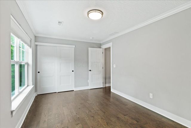 176 E Weber Road, Columbus, OH 43202