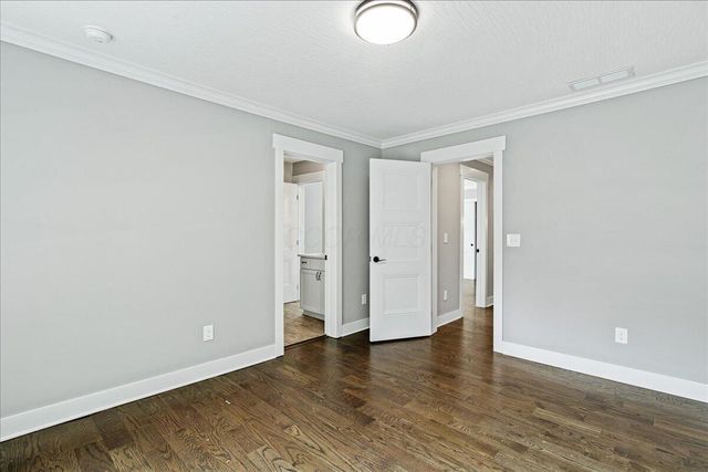 176 E Weber Road, Columbus, OH 43202