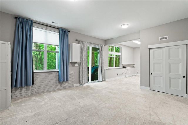 176 E Weber Road, Columbus, OH 43202