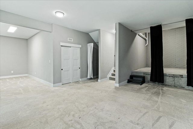 176 E Weber Road, Columbus, OH 43202