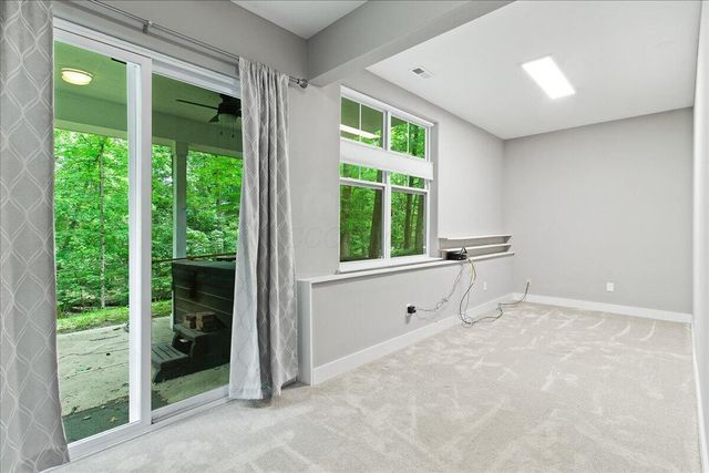 176 E Weber Road, Columbus, OH 43202