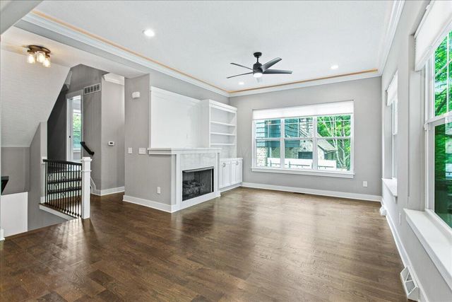 176 E Weber Road, Columbus, OH 43202