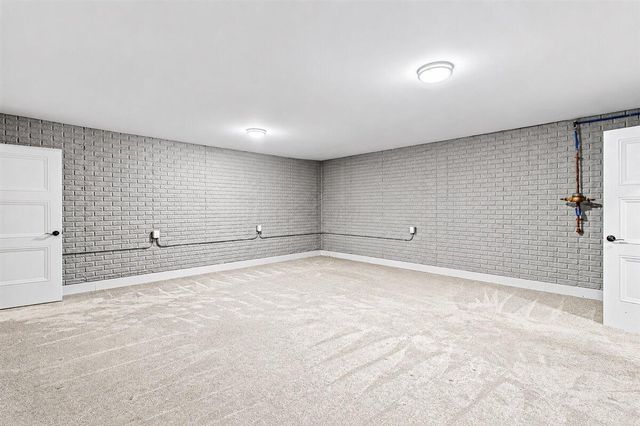 176 E Weber Road, Columbus, OH 43202