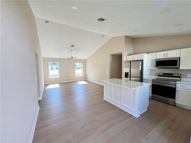 2016 80th Avenue, Vero Beach, FL 32966