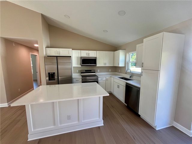 2016 80th Avenue, Vero Beach, FL 32966