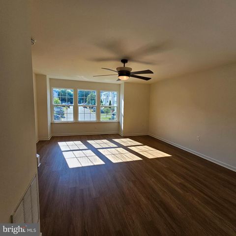 252 RUMBLING ROCK RD, Hedgesville, WV 25427