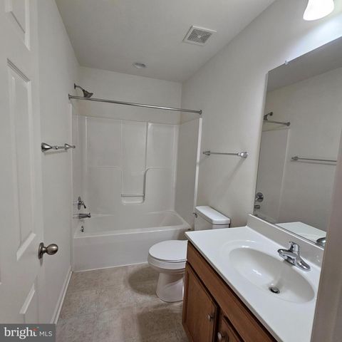 252 RUMBLING ROCK RD, Hedgesville, WV 25427