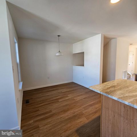 252 RUMBLING ROCK RD, Hedgesville, WV 25427