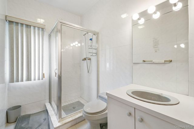 47 Westchester View Lane, White Plains, NY 10607