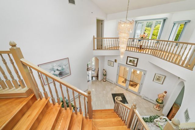 47 Westchester View Lane, White Plains, NY 10607