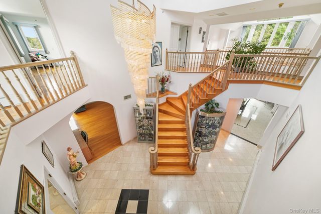 47 Westchester View Lane, White Plains, NY 10607