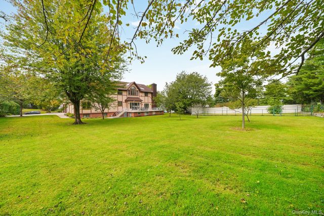 47 Westchester View Lane, White Plains, NY 10607