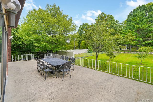 47 Westchester View Lane, White Plains, NY 10607