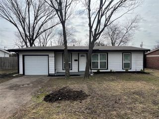 2688 Hearthstone Drive, Farmers Branch, TX 75234