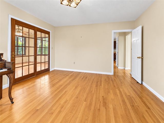 5 Kimberly Ann Drive, Smithfield, RI 02828