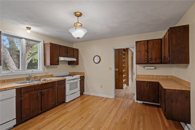 5 Kimberly Ann Drive, Smithfield, RI 02828