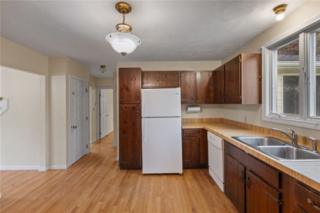 5 Kimberly Ann Drive, Smithfield, RI 02828