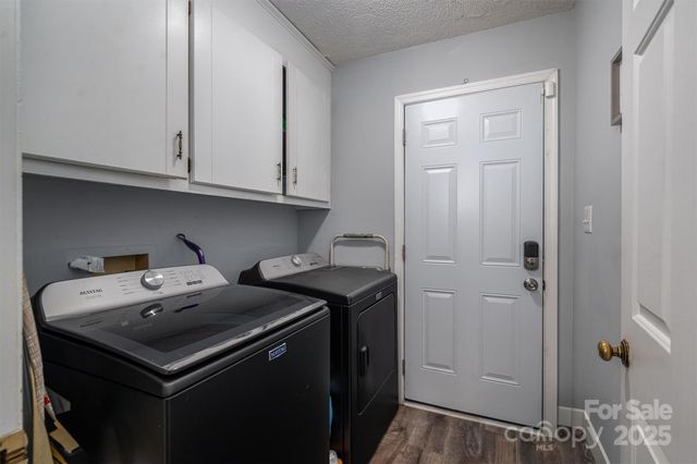 1316 Neal Hawkins Road, Gastonia, NC 28056