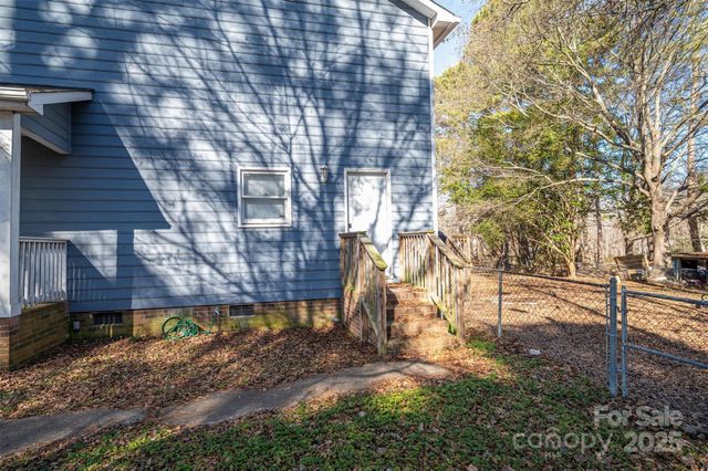 1316 Neal Hawkins Road, Gastonia, NC 28056