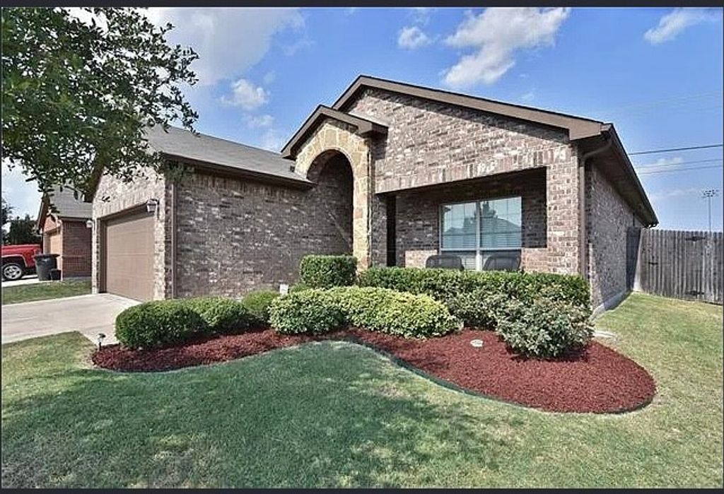8212 Deer Bluff Lane, Fort Worth, TX 76179 — photo 2