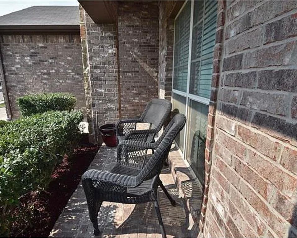 8212 Deer Bluff Lane, Fort Worth, TX 76179 — photo 3