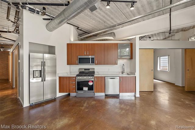 333 E Parent Avenue 26, Royal Oak, MI 48067