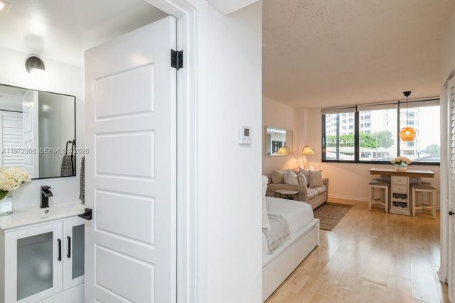 540 Brickell Key Dr 504, Miami, FL 33131