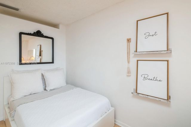 540 Brickell Key Dr 504, Miami, FL 33131