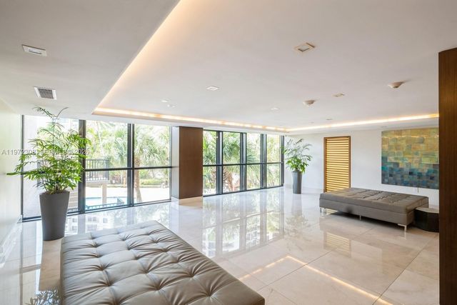 540 Brickell Key Dr 504, Miami, FL 33131