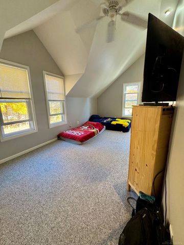 85 Childress Avenue, Rochester Hills, MI 48307