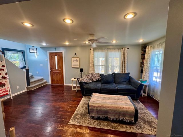 85 Childress Avenue, Rochester Hills, MI 48307