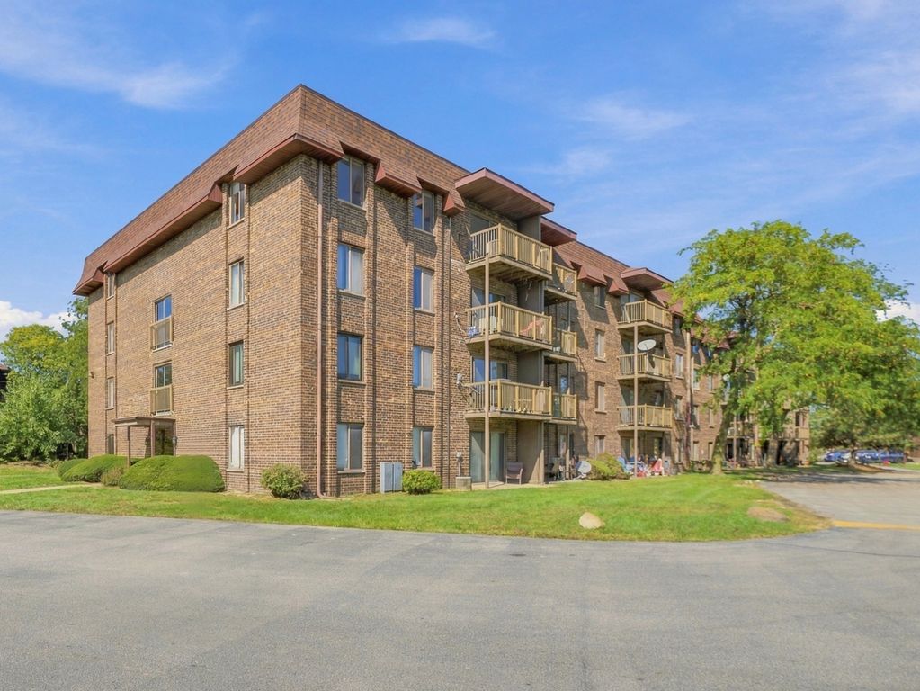 820 Elder Road C411, Homewood, IL 60430