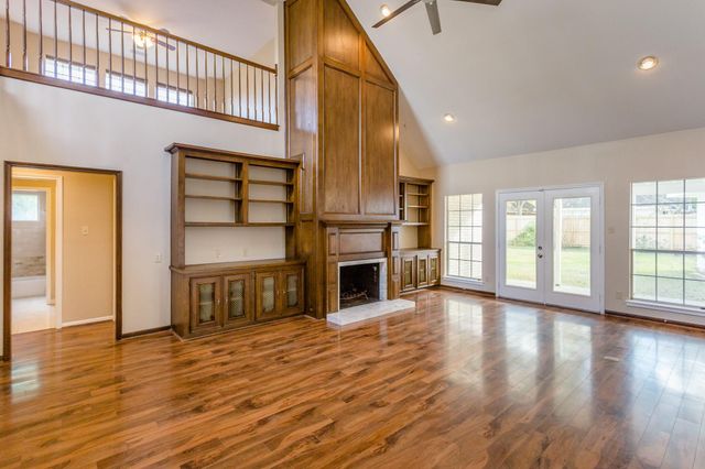 1703 Plantation Drive, Richmond, TX 77406