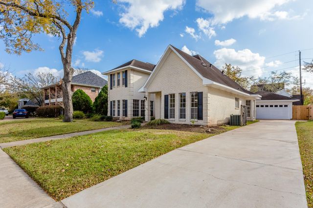 1703 Plantation Drive, Richmond, TX 77406