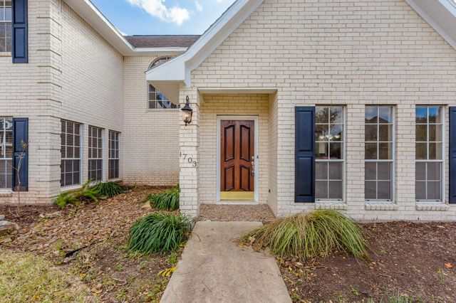 1703 Plantation Drive, Richmond, TX 77406
