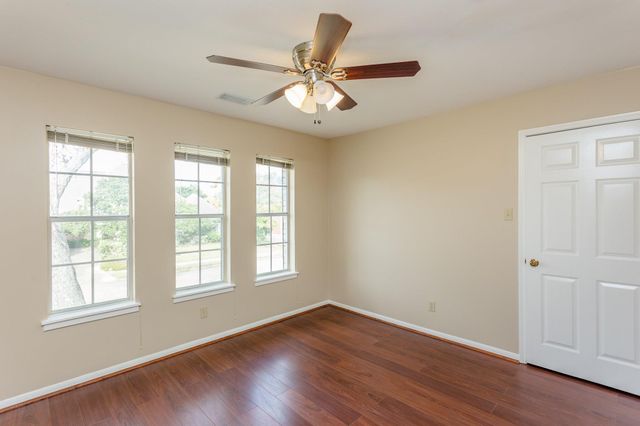 1703 Plantation Drive, Richmond, TX 77406