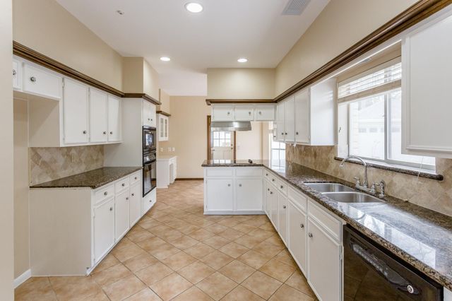 1703 Plantation Drive, Richmond, TX 77406