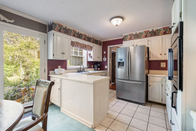 954 Belmont Rd, Manchester, TN 37355
