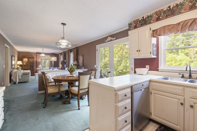 954 Belmont Rd, Manchester, TN 37355