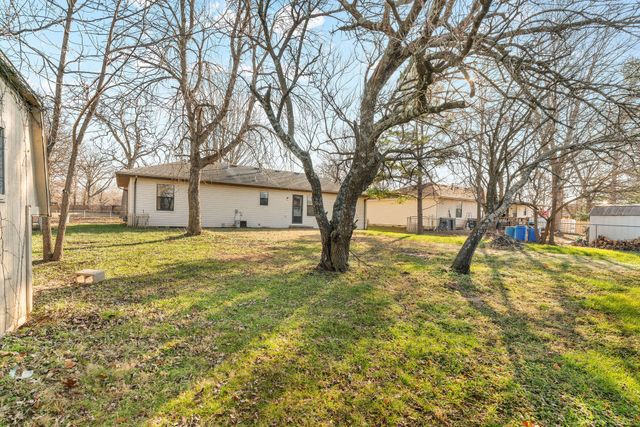 1103 N Bluegill Street, Nixa, MO 65714
